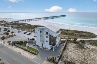 Beachfront Breezes - 0