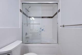 Cozy 2B Suite in Great Location Near Trails & Shop - 3