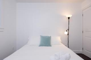 Cozy 2B Suite in Great Location Near Trails & Shop - 1