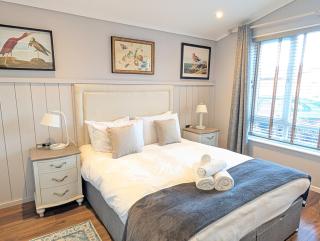 Waterfront Racecourse Marina Patio Parking EV - 9