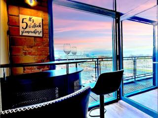 Downtown Sleeps 8 By Cedar Point & Sports Force! - 1