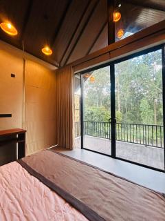 Liora Lodge Ella - 7