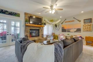 Surrounding Lake Views! Eureka Springs Home - 5