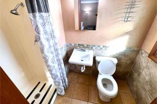 Skylark Motel by OYO - 3