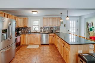 5 Mi to Mt Snow Secluded Family Home with Game Area - 2