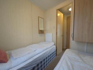 The Retreat Finch - Marine Holiday Park - 2