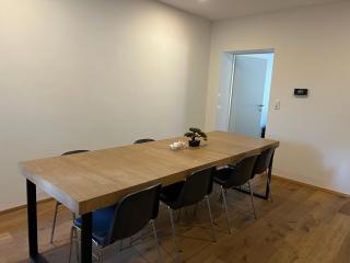 Cozy City Center Designer Apartment for 10 People - 9