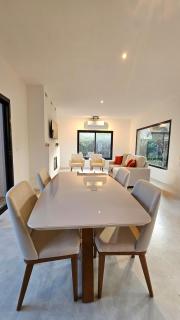 Casa Pueblo San Vicente, piscina, jardín y galería - 2