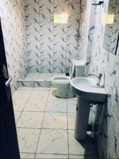 Lux Suites Apartment - 1