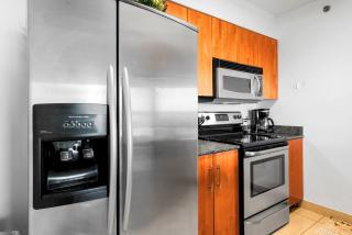 Stylish Condo with Panoramic Ocean Views - 7