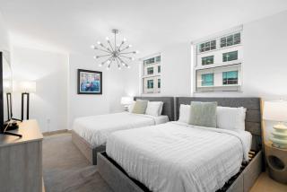 Stylish Condo with Panoramic Ocean Views - 8