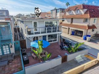 Oceanview Mission Beach Compound, Balcony, Patio, Fire Pit, BBQ, Steps to Sand - 6
