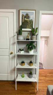 Luxury 2 bedroom furnished Basement in NW Calgary - 6