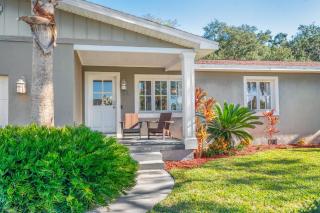 Marsh Front Birders Paradise Close to Beaches and Downtown - 4