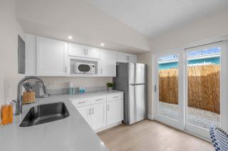 Steps to Beach King Bed Parking Pet-Friendly - 7