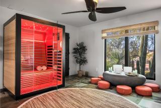 1-Acre Backyard 4BR Resort Pickleball, Sauna, Saltroom, Gym, Wellness - 8