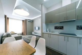 Apartment with a beautiful view in a new house in the center - 3