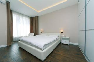 Apartment with a beautiful view in a new house in the center - 1