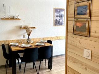 Appartement lumineux avec balcon, proche des pistes - 4 personnes - FR-1-832-6 - 4