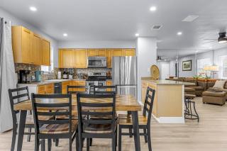 3br-3ba Oceanfront Paradise Upstairs Duplex - 2