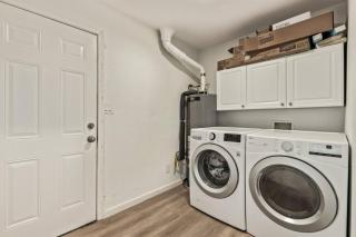 Remodeled 2BR Central PHX Gem with Free Parking - 6