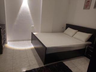 one bed Apartment In Al Makramia - 2