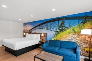 Clarion Pointe Mount Vernon - Burlington - 9