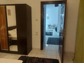 one bed Apartment In Al Makramia - 3