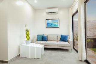 Palm Beach Sea La Vie Suites - 6