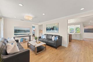 Canal Front Paradise 4BR w Private Dock - 1