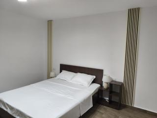 Golden Eight Studio - 2