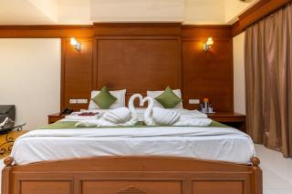 Hotel Summit - Ahmedabad - 7