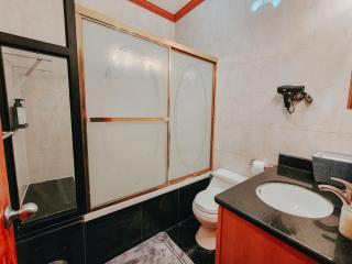 IceCream - Pool Table - 120 Projector - King Bed - 3