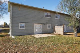 Lux Home, Minutes to Sanford Medical Center & Zoo - 1