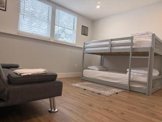 Remodeled 3BR 2B Home Near Hospitals, Highway, and OSU - 7