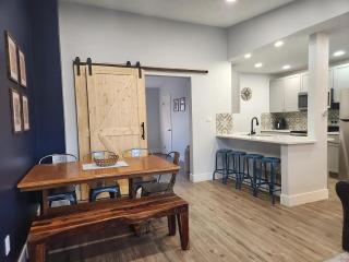 Remodeled 3BR 2B Home Near Hospitals, Highway, and OSU - 2