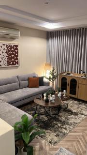 فلو ابارت - Hail - 3