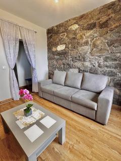 Adega Do Avô, Madeira Island - 6