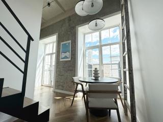 Stylish Radio City Loft in Kaunas Center with Rooftop Terrace - 5