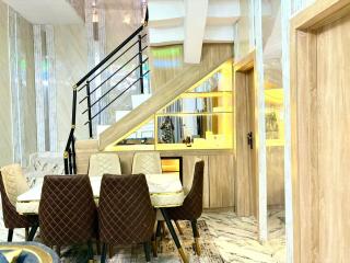 A & F Luxury Homes - 1