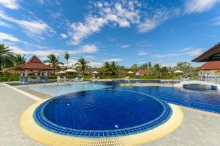 Villa Lomakoti - Cozy Stay Near Laem Mae Phim, Big Pool in Village - วิลล่าส่วนตัวใกล้ทะเล - Ban Bua Phut - 0