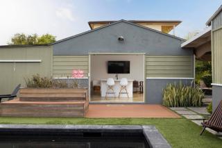 SoCal Living w/ Pool, hot tub and movie theater - 7