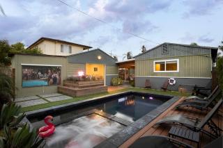 SoCal Living w/ Pool, hot tub and movie theater - 9