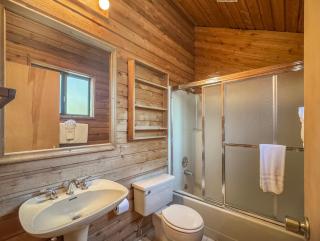 Cluster Cabin 13 - 1