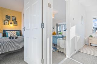 Beautiful Shirley 3 bedroom home - 8