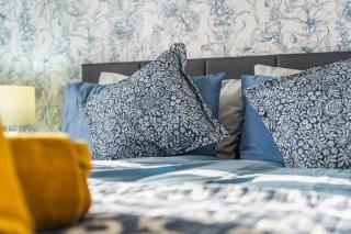 Beautiful Shirley 3 bedroom home - 7