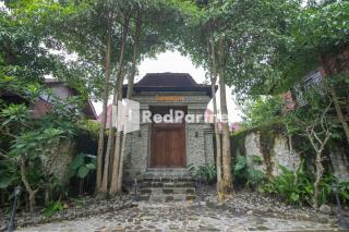 Djawata Resort & Gallery near Desa Wisata Kasongan Yogyakarta RedPartner - 2