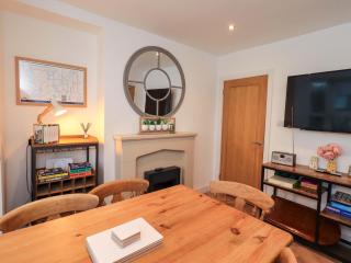 Highfield Cottage - 1