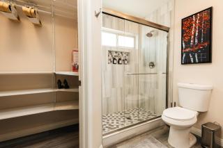 Fabulous Oasis in Las Vegas with Tesla Charger - 6