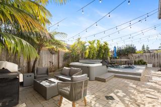 Point Loma Hideaway Relaxing Hot Tub & AC - 8